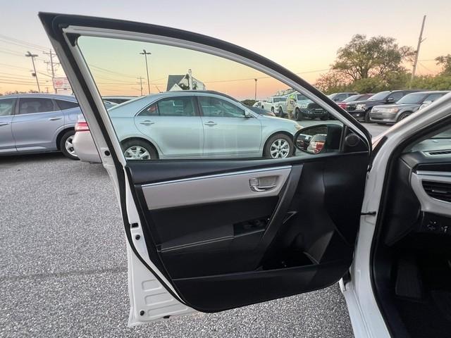 Toyota Corolla 4dr Sdn CVT S w/Special Edition Pkg (Natl) 2016