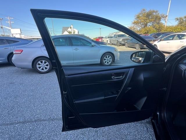 Toyota Corolla 50th Anniversary Special Edition CVT (Natl) 2017