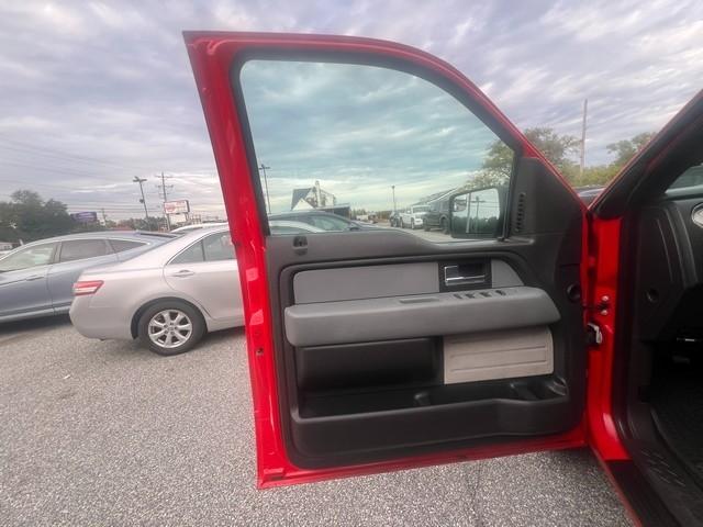 Ford F-150 4WD SuperCrew 145" Platinum 2013