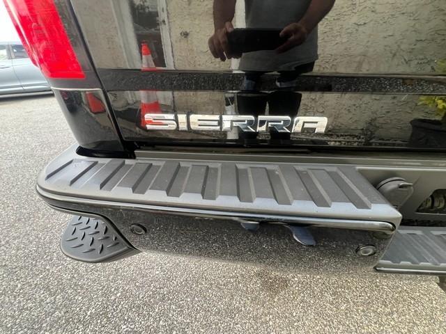 GMC Sierra 1500 4WD Crew Cab 143.5" SLT 2015