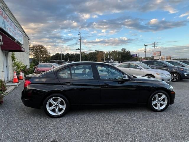 BMW 3 Series 4dr Sdn 328i xDrive AWD SULEV 2015