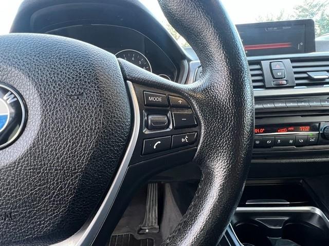 BMW 3 Series 4dr Sdn 328i xDrive AWD SULEV 2015