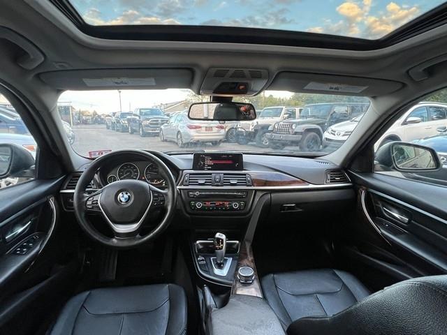 BMW 3 Series 4dr Sdn 328i xDrive AWD SULEV 2015
