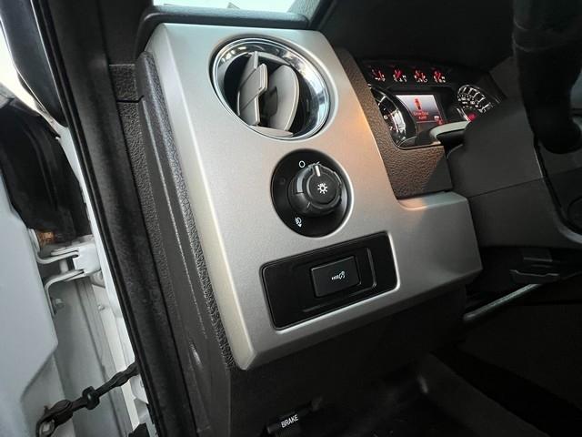 Ford F-150 4WD SuperCrew 145" Platinum 2013