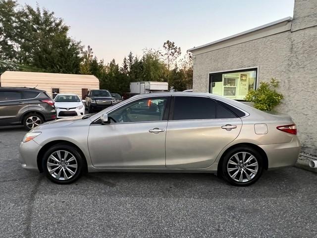 Toyota Camry XLE Auto (Natl) 2017