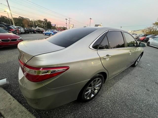 Toyota Camry XLE Auto (Natl) 2017
