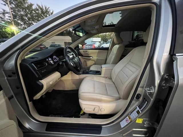 Toyota Camry XLE Auto (Natl) 2017