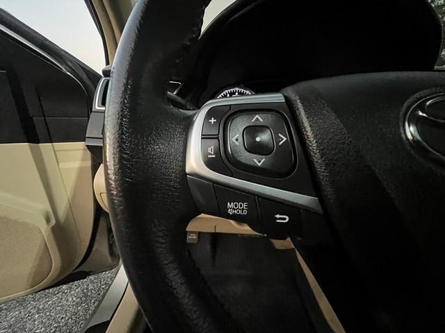 Toyota Camry XLE Auto (Natl) 2017