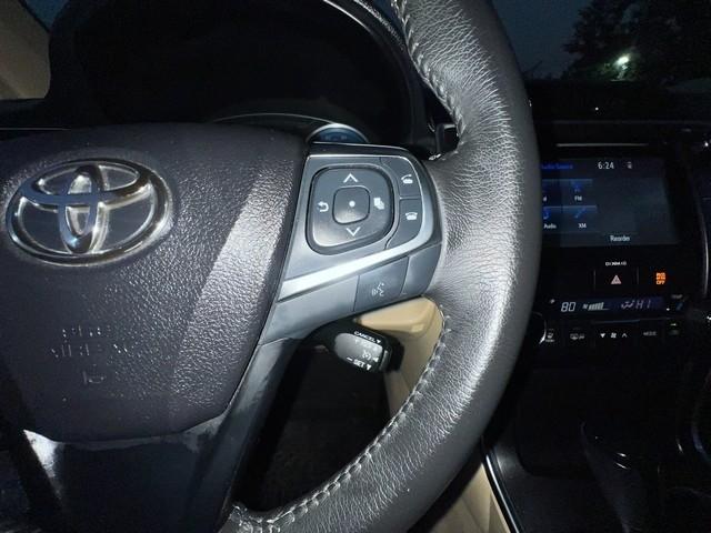Toyota Camry XLE Auto (Natl) 2017