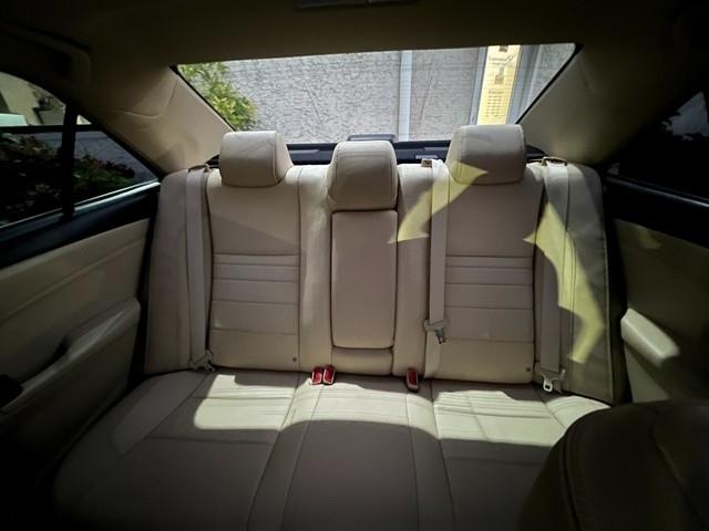 Toyota Camry XLE Auto (Natl) 2017