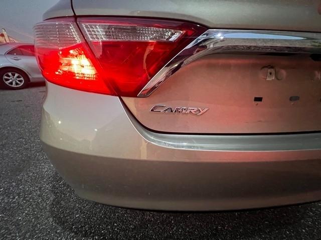 Toyota Camry XLE Auto (Natl) 2017
