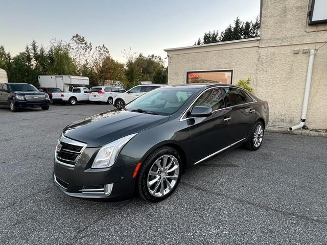 Cadillac XTS 4dr Sdn Luxury FWD 2017