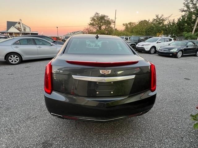 Cadillac XTS 4dr Sdn Luxury FWD 2017