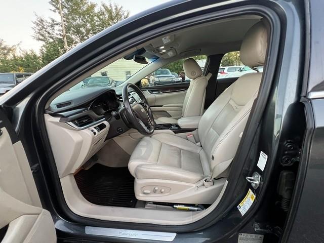 Cadillac XTS 4dr Sdn Luxury FWD 2017
