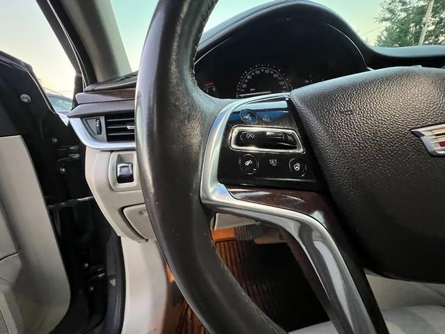 Cadillac XTS 4dr Sdn Luxury FWD 2017
