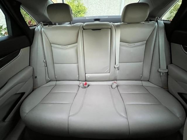 Cadillac XTS 4dr Sdn Luxury FWD 2017