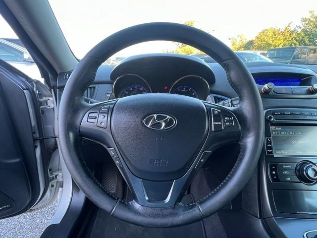 Hyundai Genesis Coupe 2dr 2.0T Auto Premium 2011