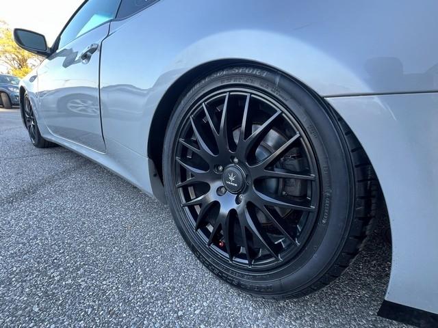 Hyundai Genesis Coupe 2dr 2.0T Auto Premium 2011