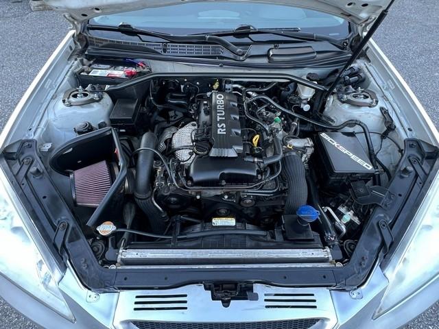 Hyundai Genesis Coupe 2dr 2.0T Auto Premium 2011