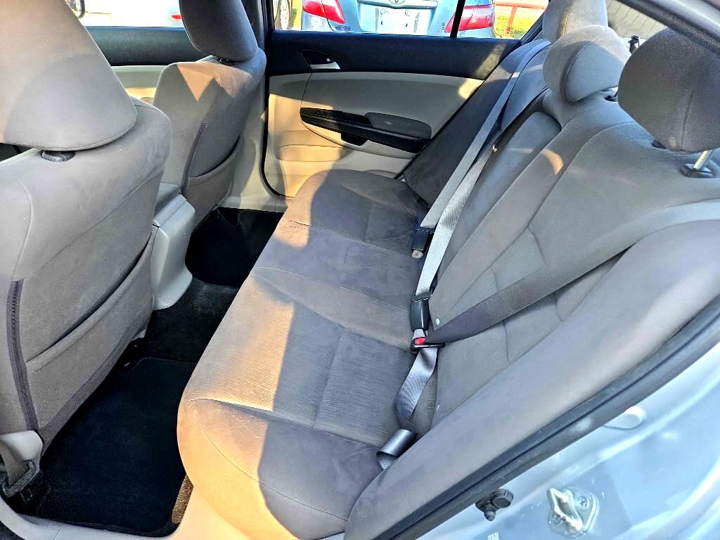 Honda Accord LX-P Sedan AT 2011 Honda Accord LX-P Sedan AT 2011