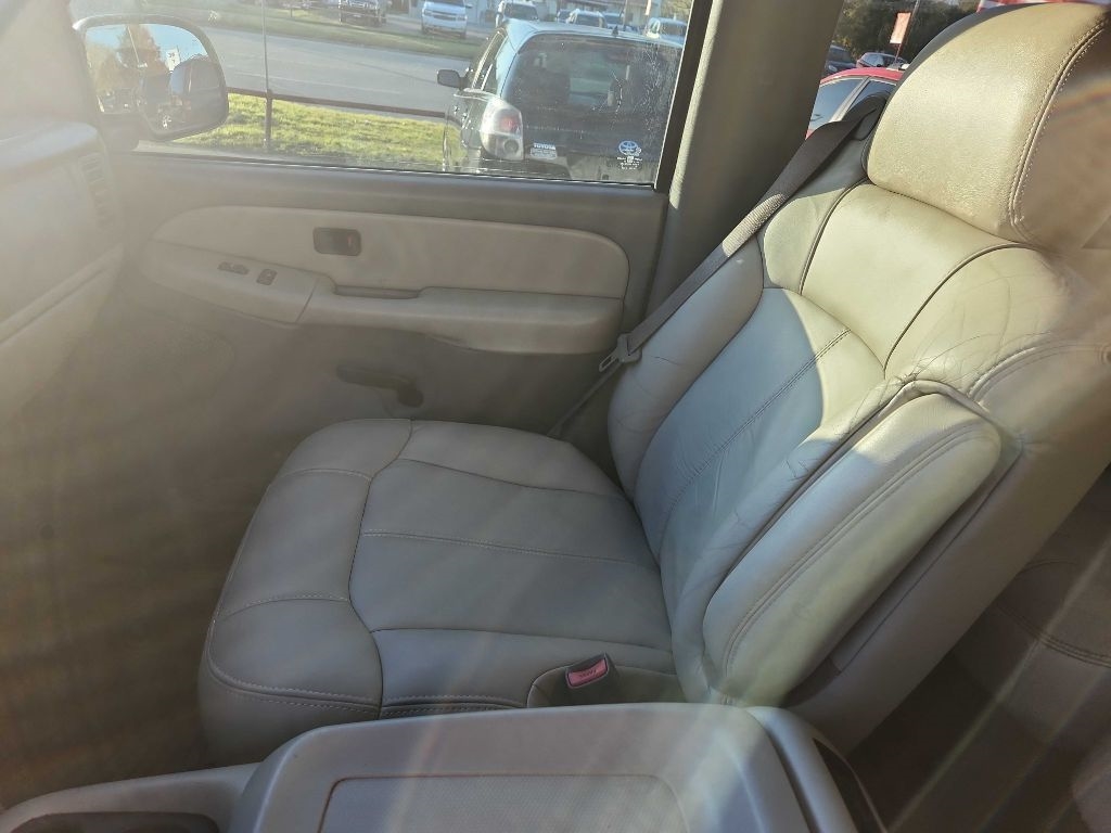 Chevrolet Tahoe 4WD 2002