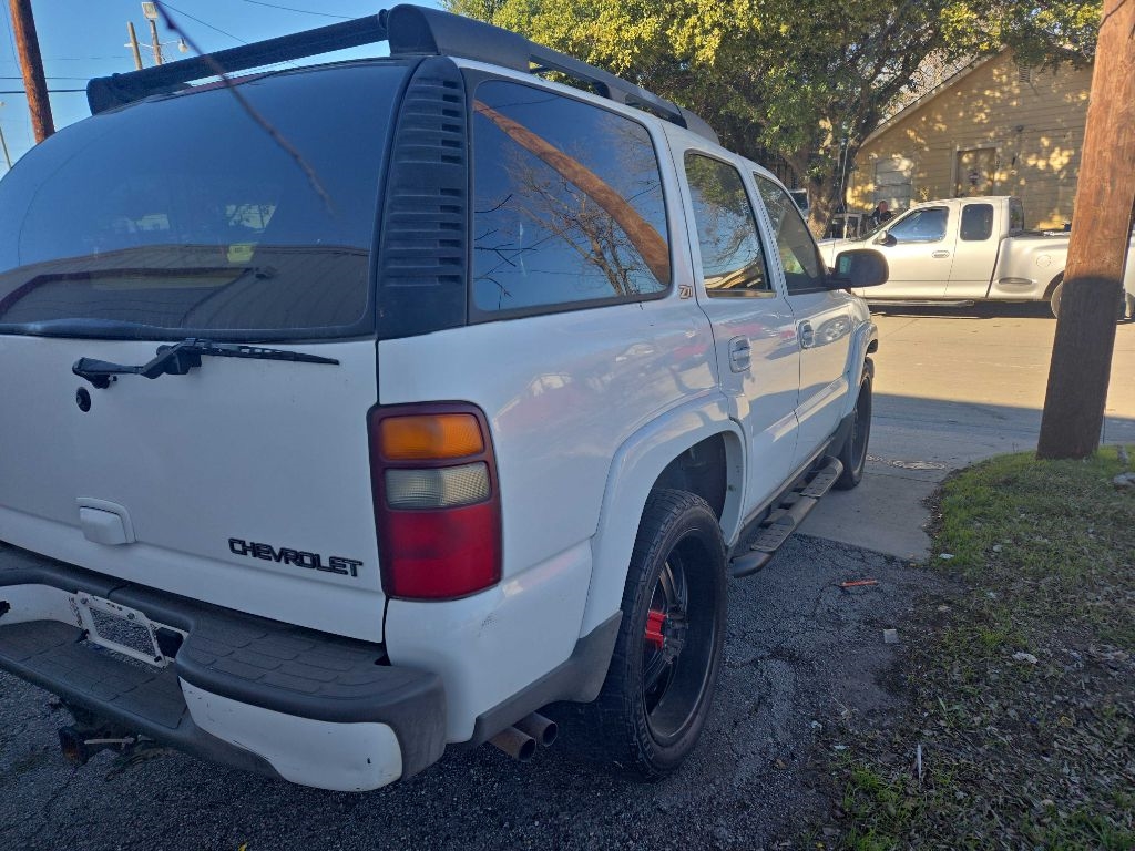 Chevrolet Tahoe 4WD 2002