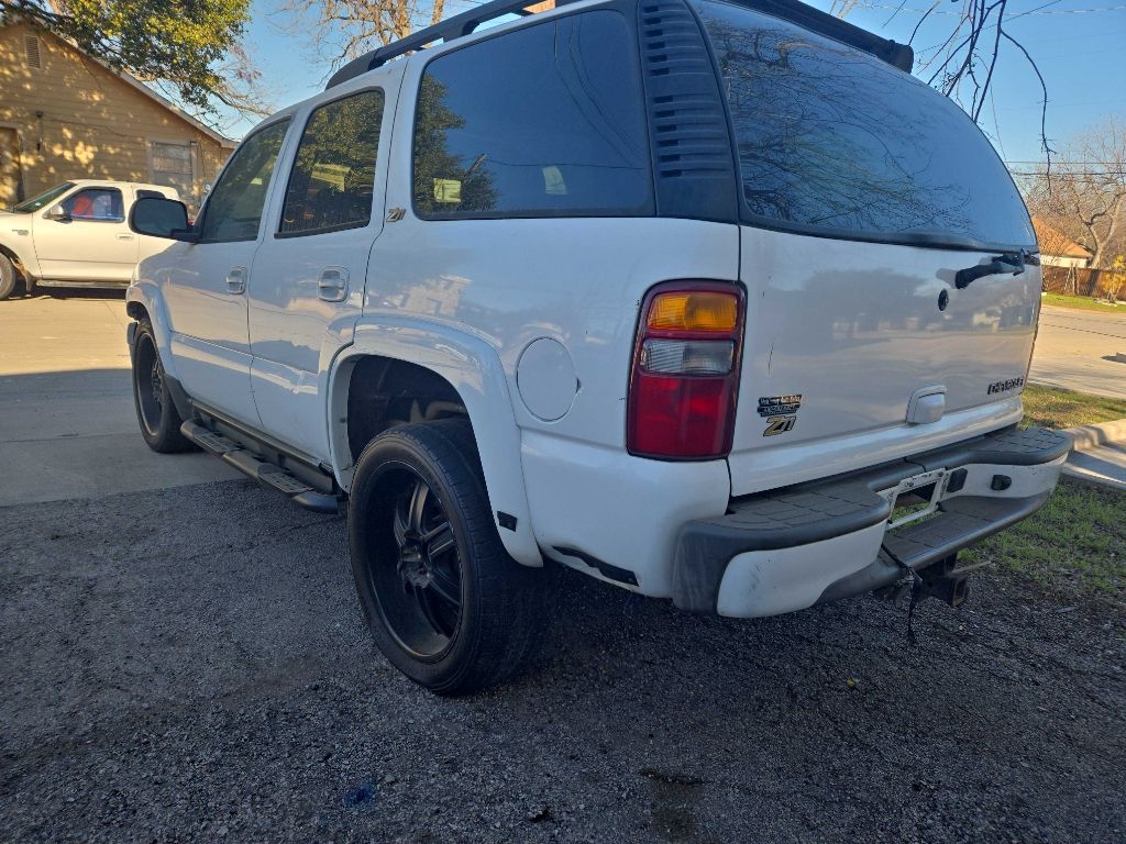 Chevrolet Tahoe 4WD 2002