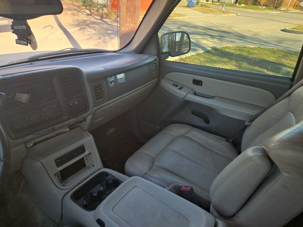 Chevrolet Tahoe 4WD 2002