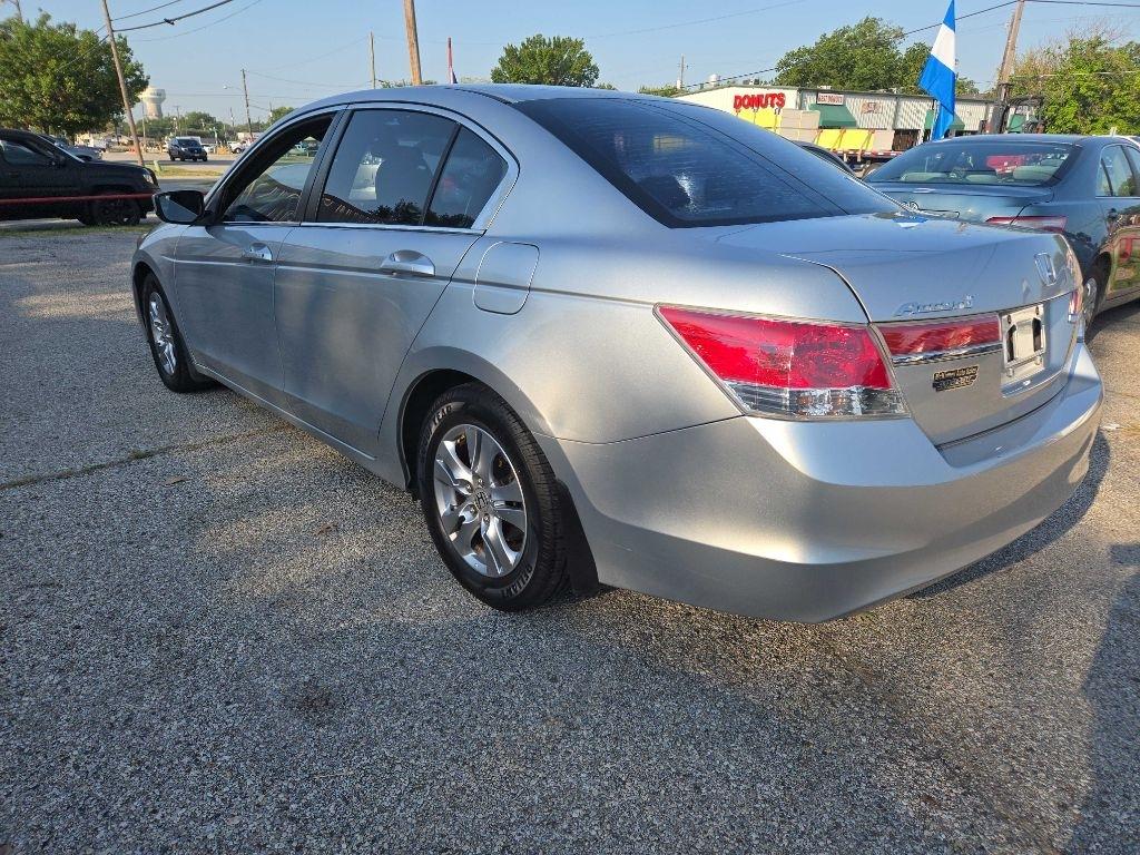 Honda Accord LX-P Sedan AT 2011