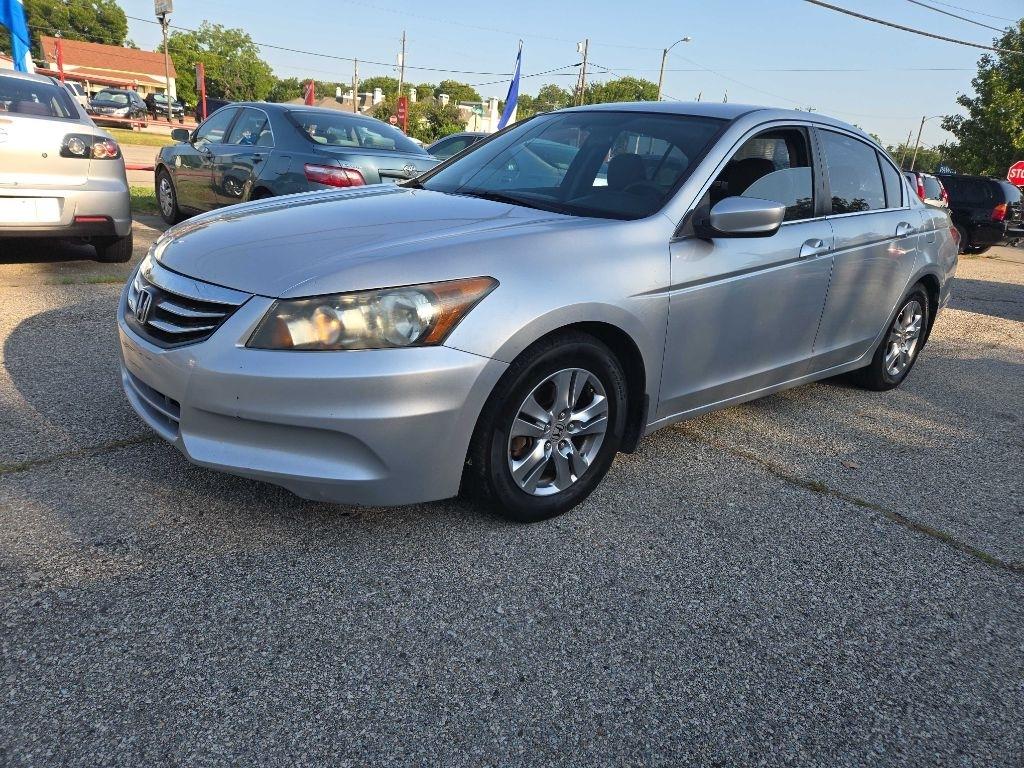 Honda Accord LX-P Sedan AT 2011