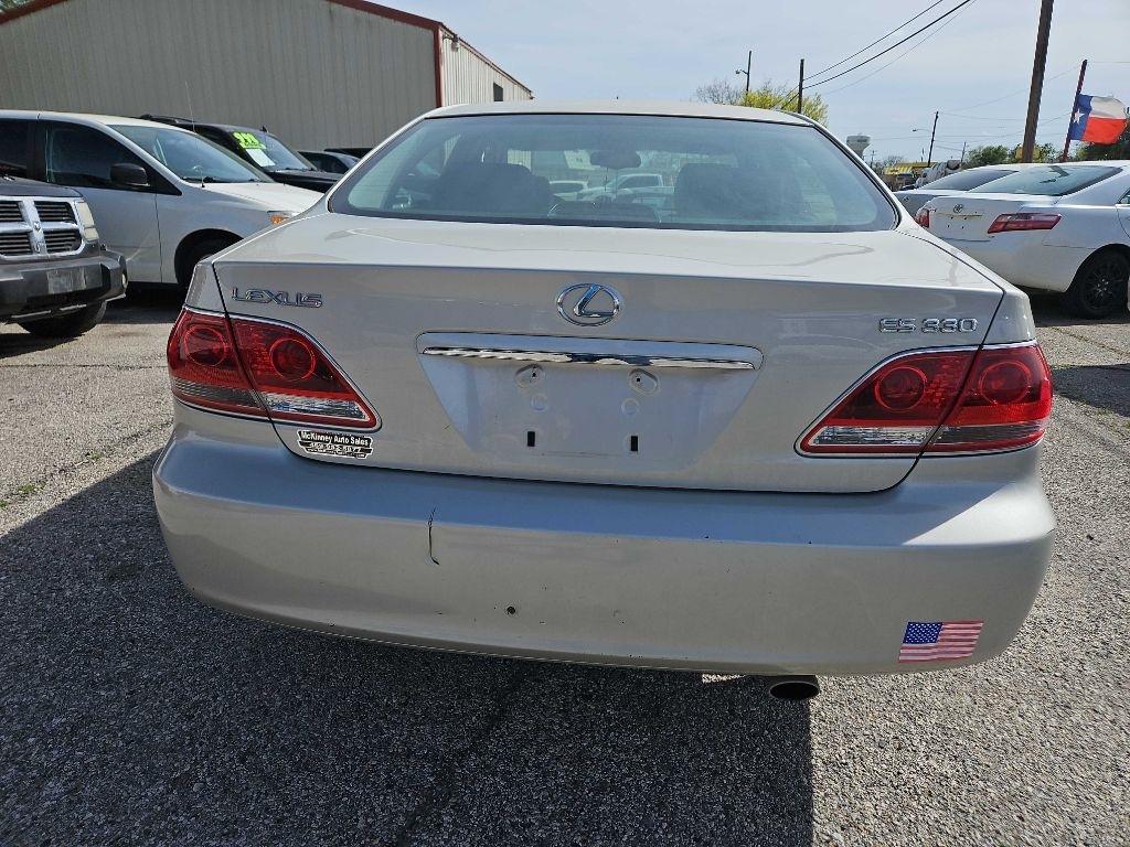 Lexus ES 330 Sedan 2005