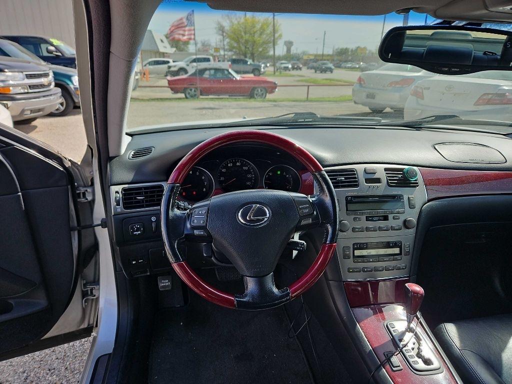 Lexus ES 330 Sedan 2005