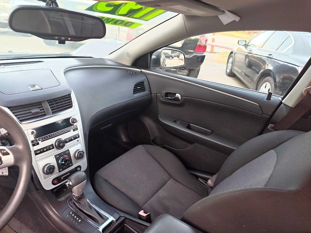 Chevrolet Malibu 1LT 2010