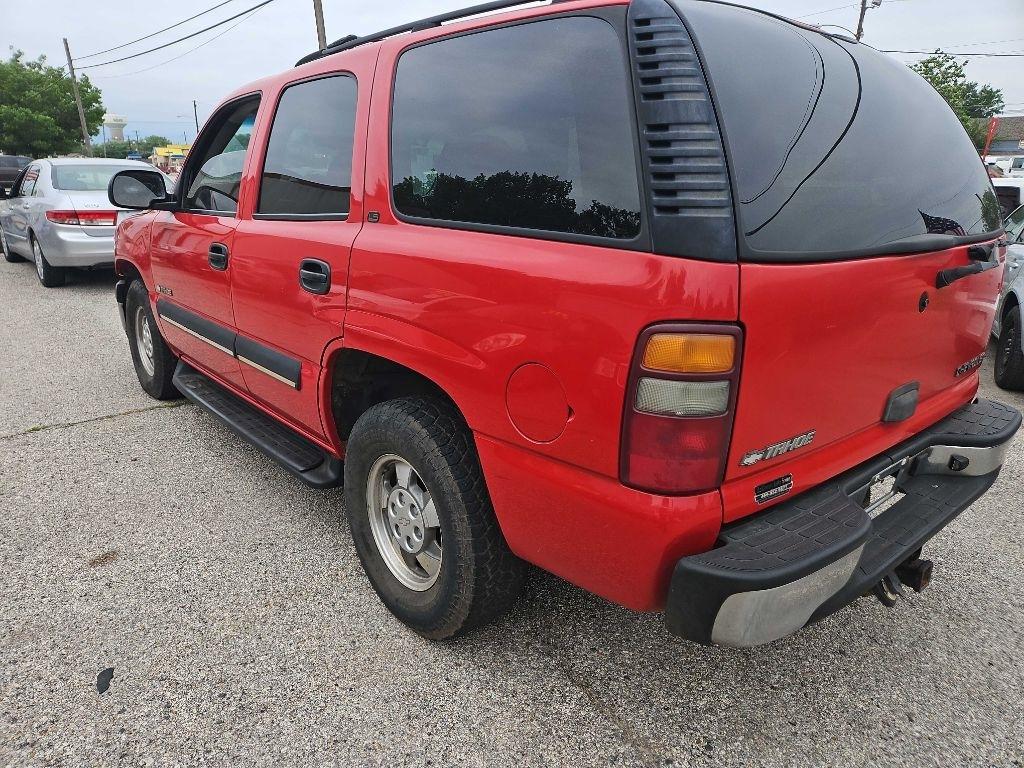 Chevrolet Tahoe 2WD 2002