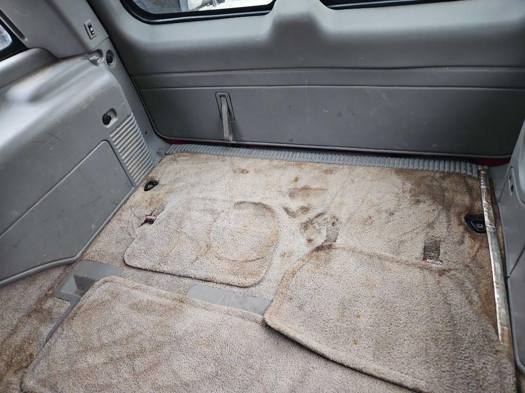 Chevrolet Tahoe 2WD 2002