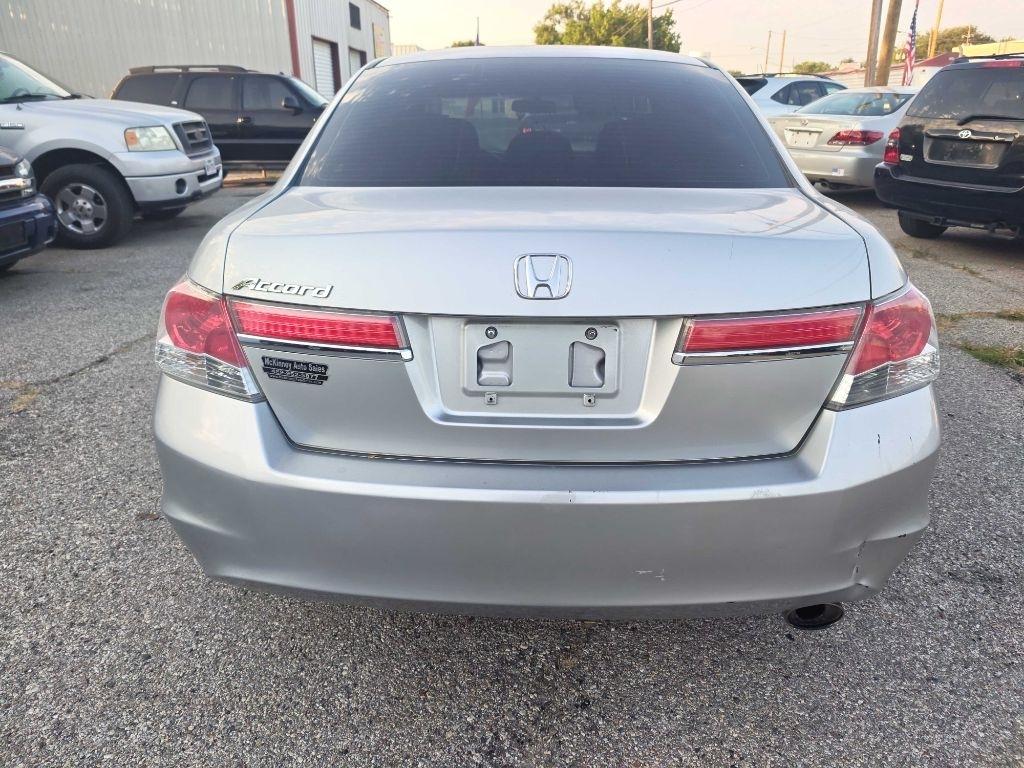 Honda Accord LX sedan AT 2011