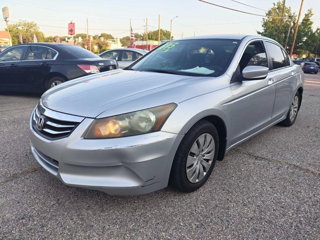 Honda Accord LX sedan AT 2011