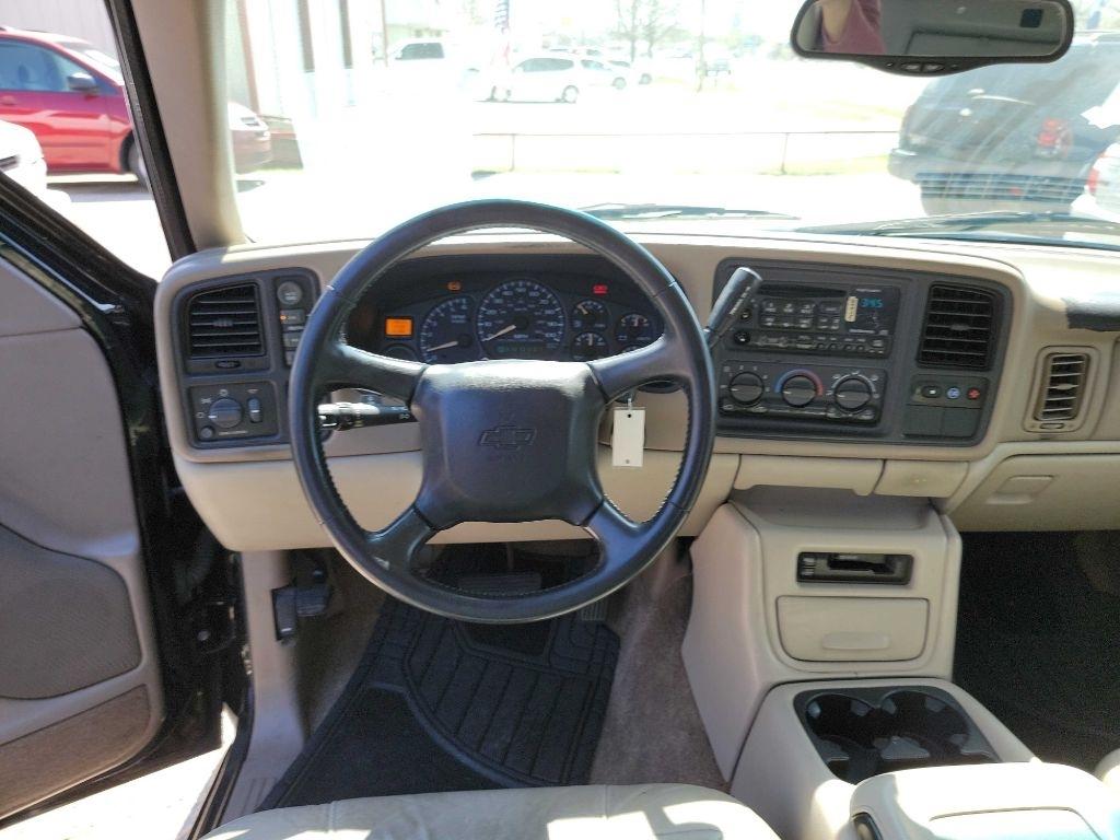 Chevrolet Tahoe 4WD 2002
