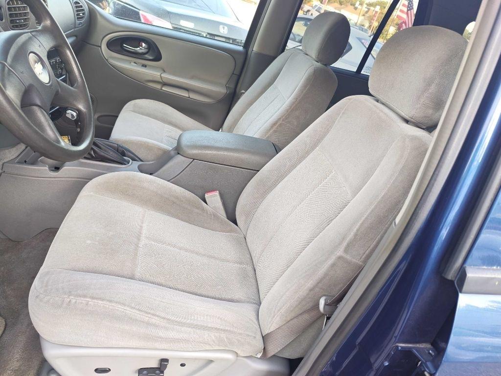 Chevrolet TrailBlazer LS 4WD 2006