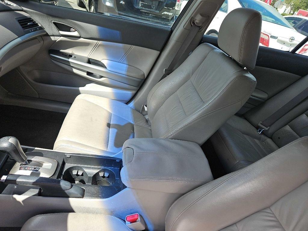 Honda Accord EX-L Sedan AT 2009