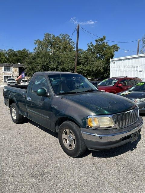 1999 Ford F-150 WS Reg. Cab Long Bed 2WD
