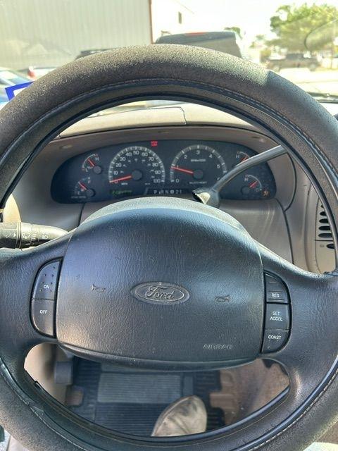 Ford F-150 WS Reg. Cab Long Bed 2WD 1999