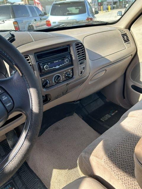 Ford F-150 WS Reg. Cab Long Bed 2WD 1999