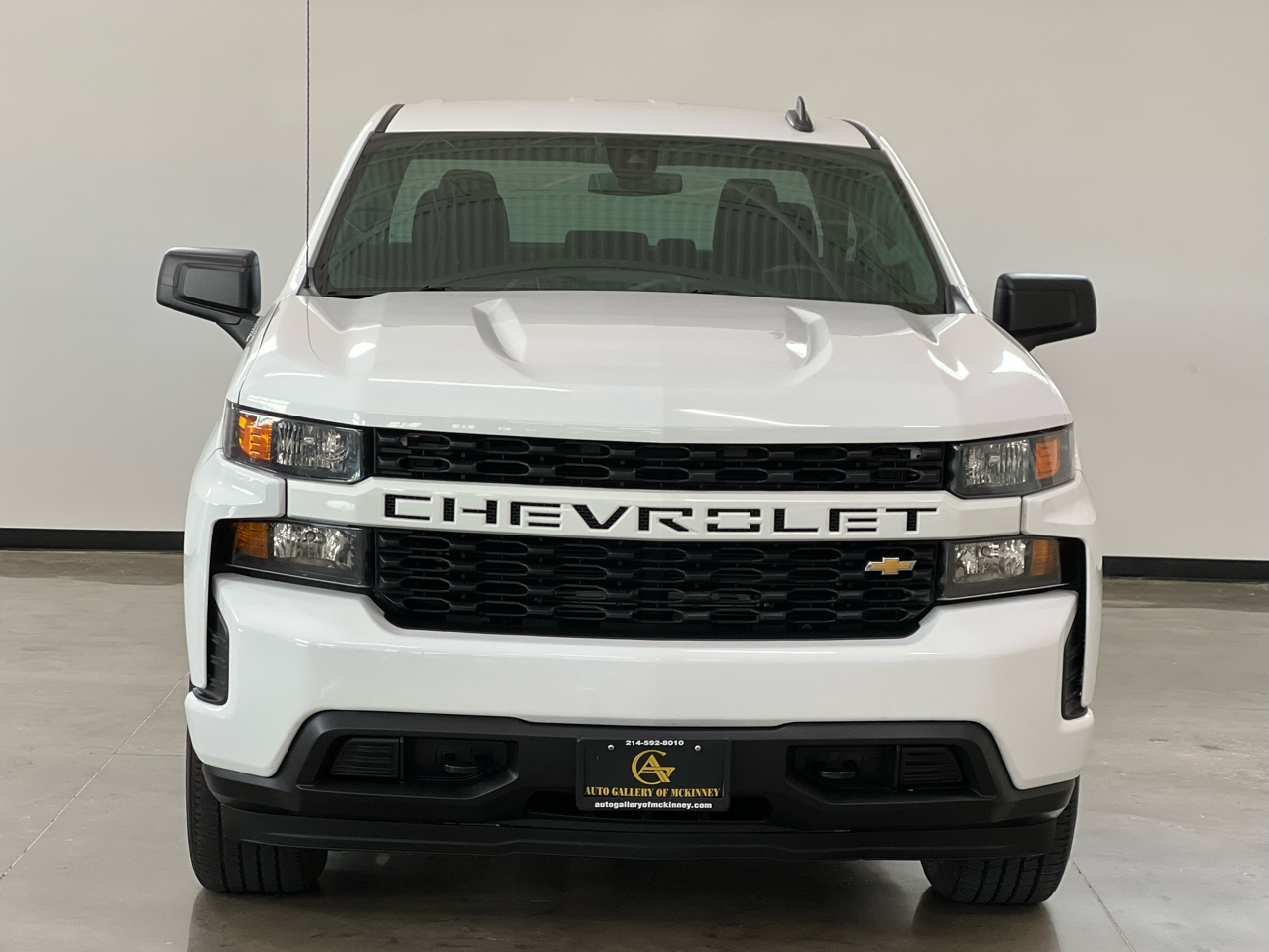 2021 Chevrolet Silverado 1500 Custom photo 2