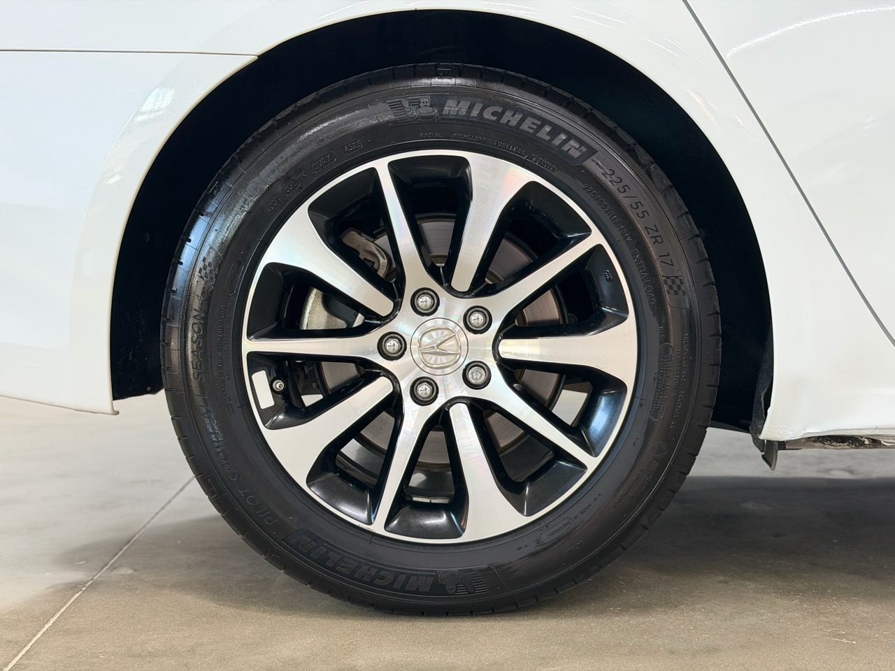 Acura TLX 2.4L FWD 2016