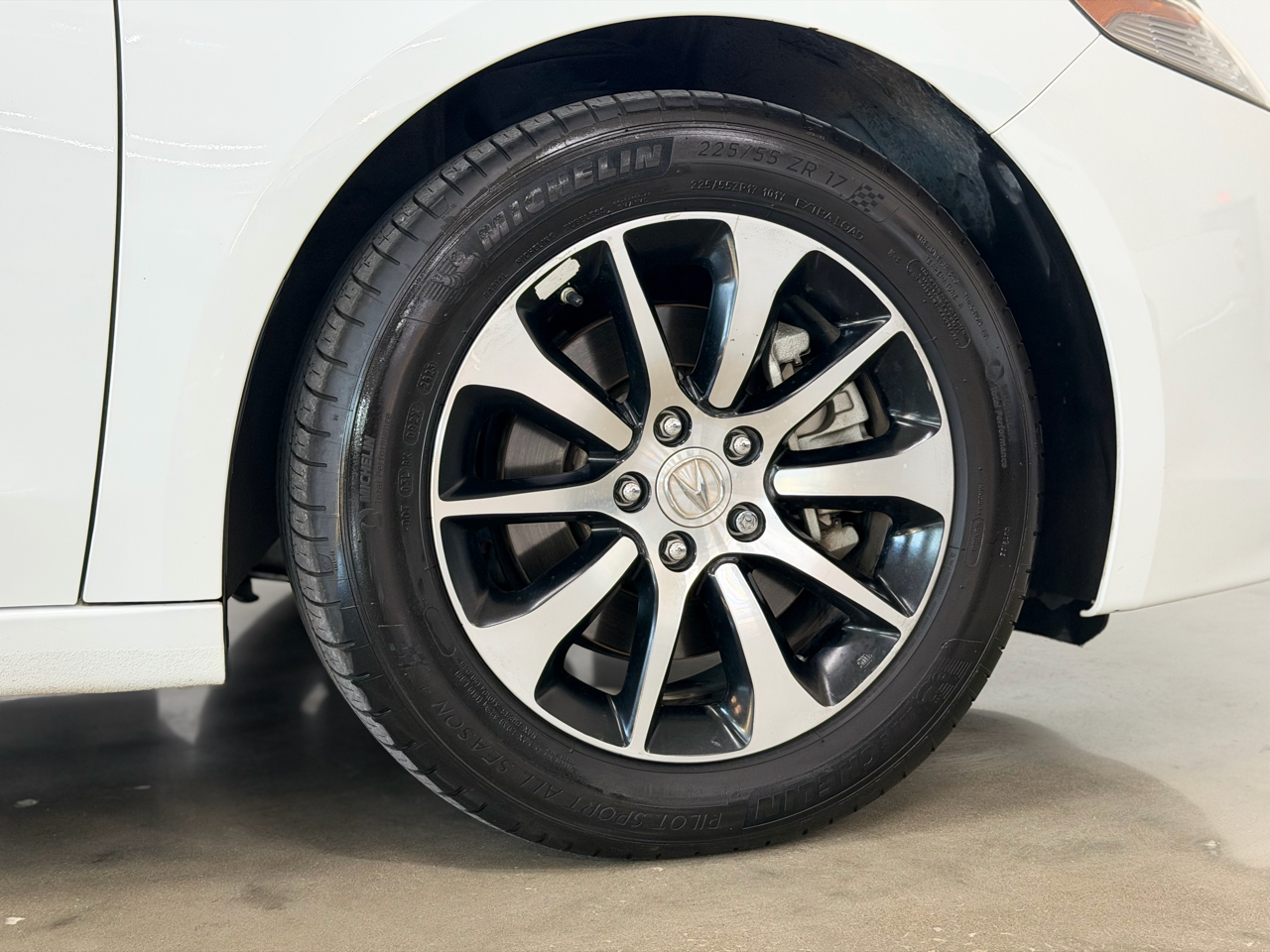 Acura TLX 2.4L FWD 2016