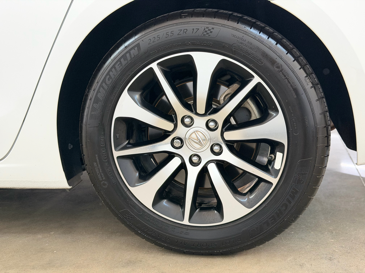 Acura TLX 2.4L FWD 2016