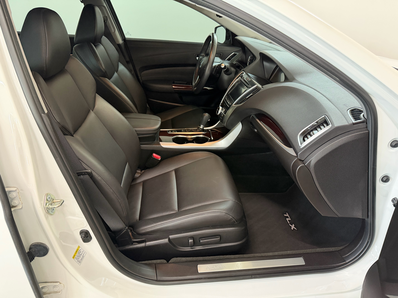 Acura TLX 2.4L FWD 2016