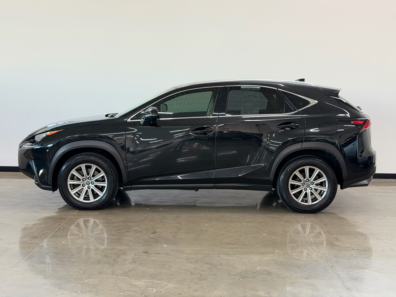 Lexus NX 300 Base 4D SUV FWD 2018