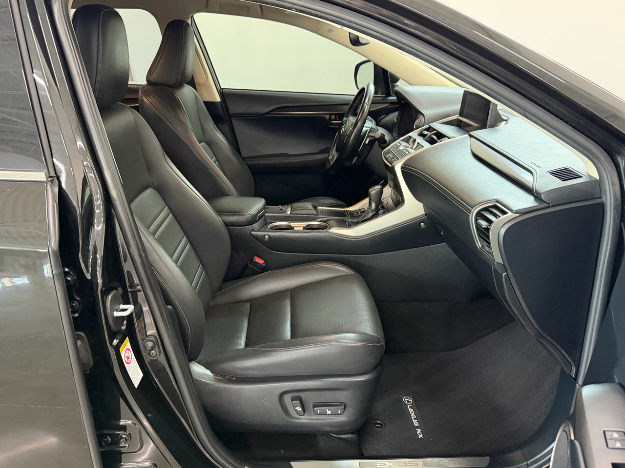 Lexus NX 300 Base 4D SUV FWD 2018